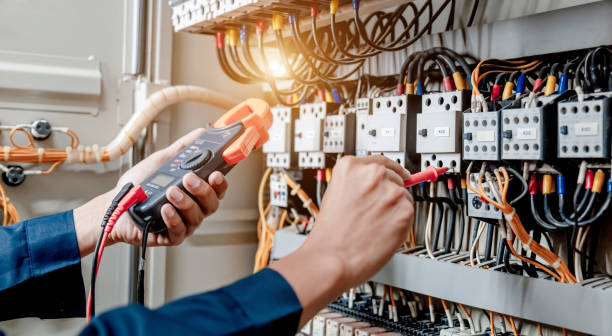 Best Circuit Breaker Repair  in Elma, WA