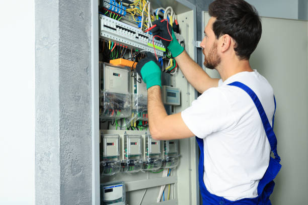 Best Licensed Electrician  in Elma, WA